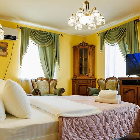 Квартира Антиквара У Центрі Полтави Мережа Alexapartments Документи Для Відряджень Безконтатне Заселення Цілодобово Poltava Esterno foto