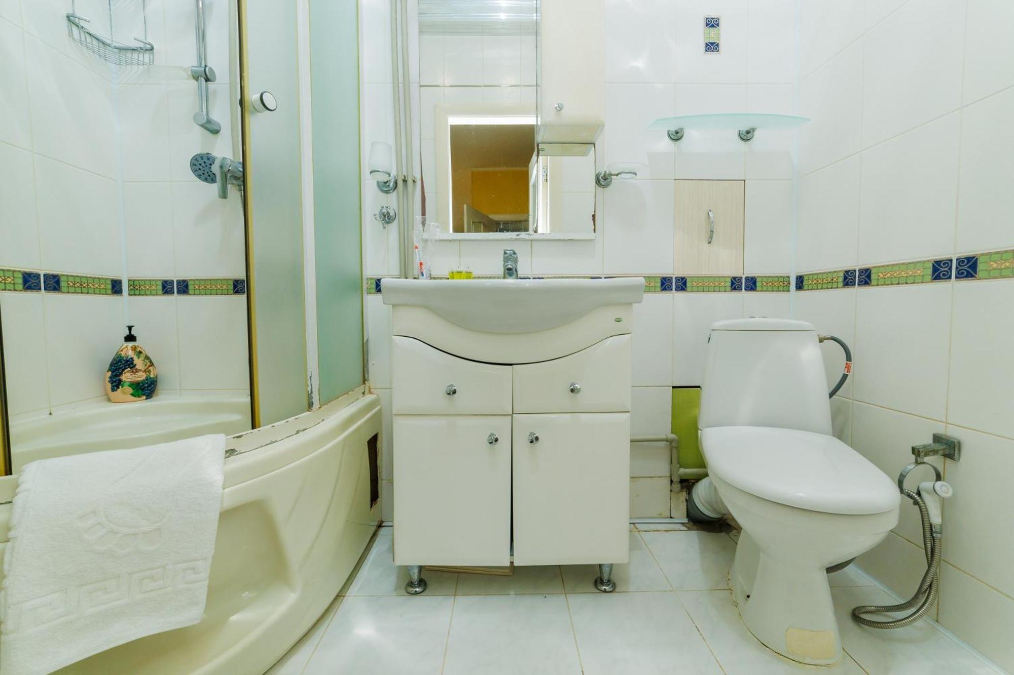 Квартира Антиквара У Центрі Полтави Мережа Alexapartments Документи Для Відряджень Безконтатне Заселення Цілодобово Poltava Esterno foto