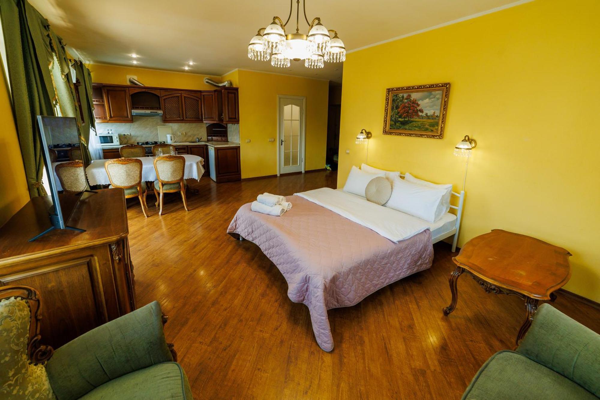 Квартира Антиквара У Центрі Полтави Мережа Alexapartments Документи Для Відряджень Безконтатне Заселення Цілодобово Poltava Esterno foto